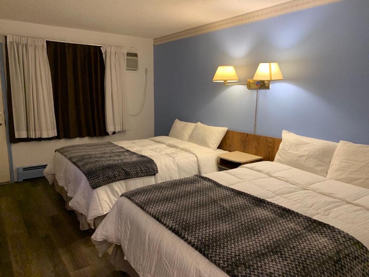 Swiss Sunset Inn Penticton Exterior foto